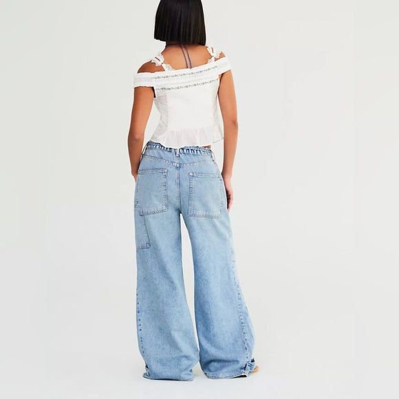 Wore once for half a day - to big they fell down 
Size small 
Very oversized - Picture 2 of 3